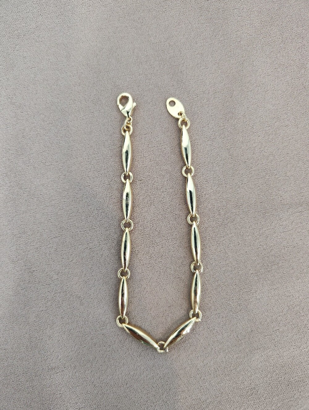 Vintage Avon Shiny Gold Elongated Link Bracelet